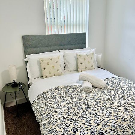 מנצ'סטר Failsworth Luxury Apartment With Free Parking By Daley Stays מראה חיצוני תמונה